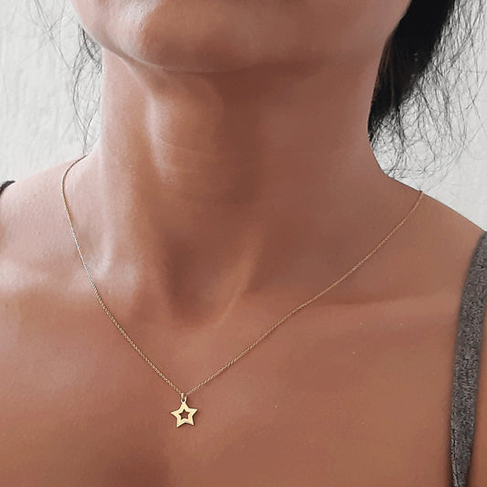 14k Solid gold Star pendant Necklace , Dainty Necklace